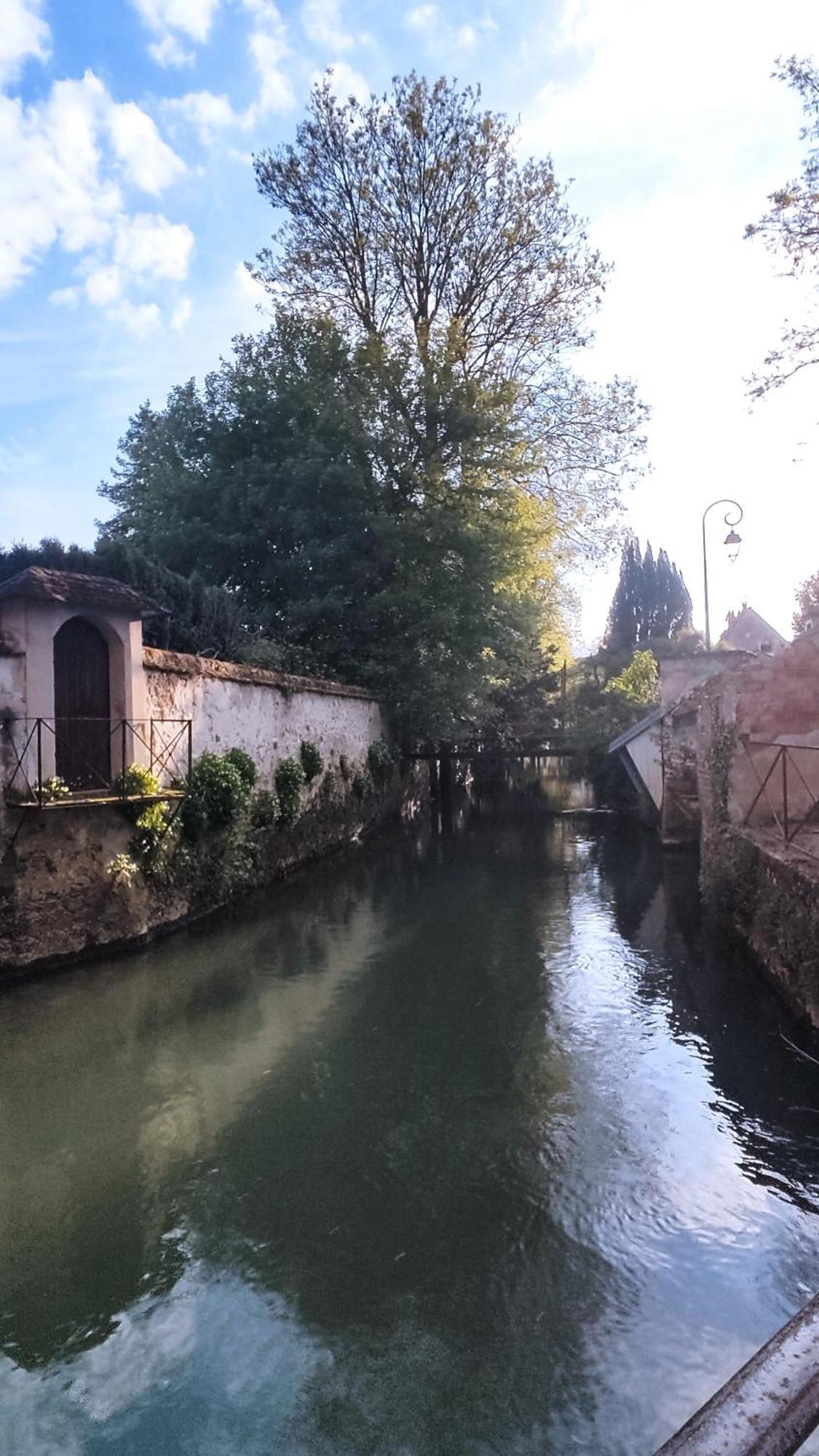 Crecy-la-Chapelle Romantic Room - Studio Jardin - Proche Disneyland Paris מראה חיצוני תמונה