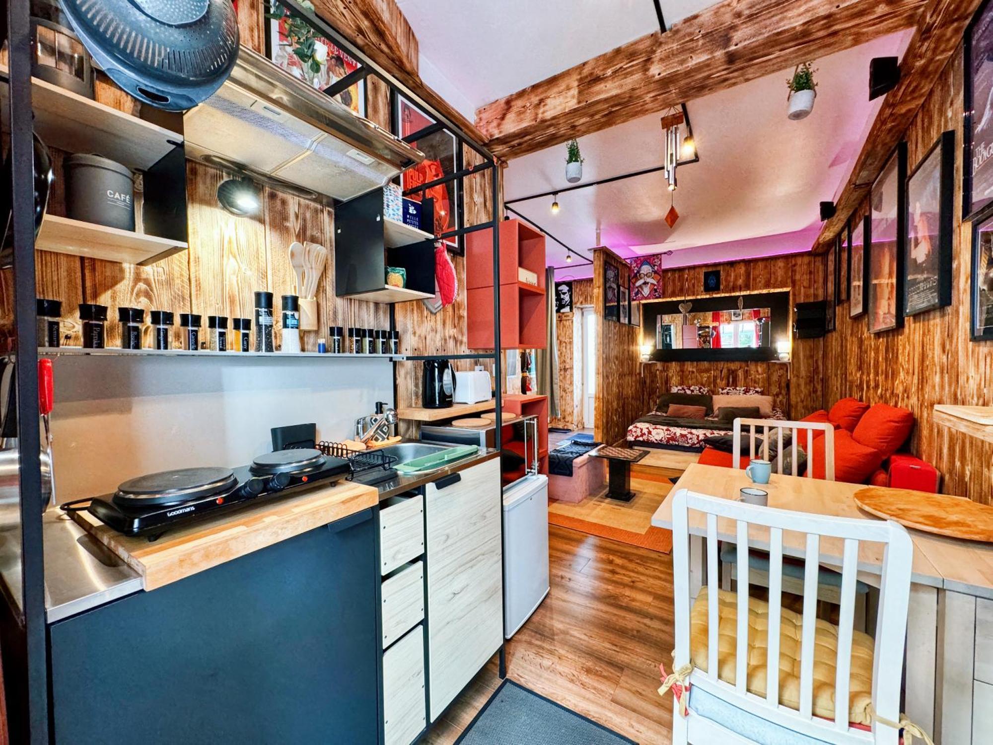 Crecy-la-Chapelle Romantic Room - Studio Jardin - Proche Disneyland Paris מראה חיצוני תמונה